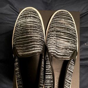 Vince Blair women’s slip-on shoes size 9 M